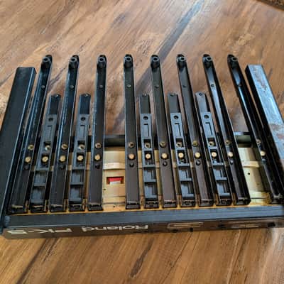 Roland PK-5 Bass Dynamic MIDI Pedal Keyboard Battery Powered Great Shape W/PSU image 14