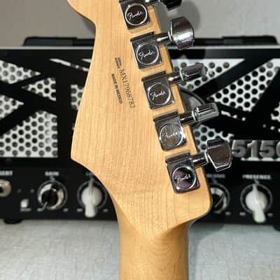 Fender Standard Stratocaster with Maple Fretboard 2017 - Arctic White Bild 4