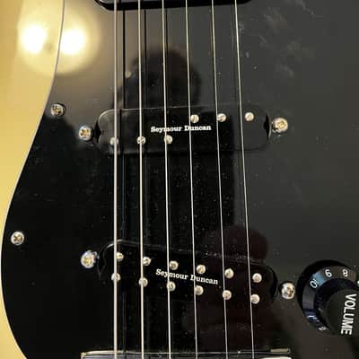 Fender Nile Rodgers Hitmaker Strat - Heavily Modified 2022 - White image 9