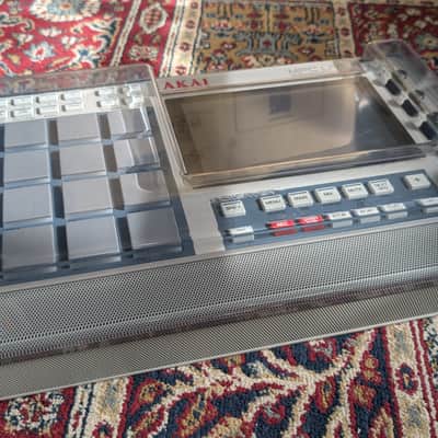 Akai MPC Live II Special Retro Edition DAW + Fabric / OPx-4 Plugin + Decksaver + Data Wheel image 7