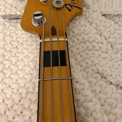 Fender Vintera III Early '70s Jazz Bass 3-Color Sunburst image 2