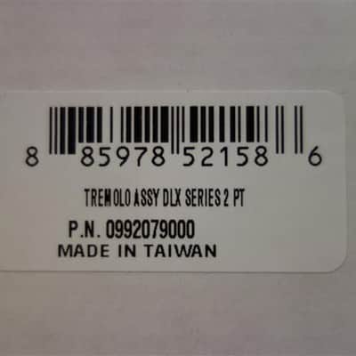 Fender Deluxe Series 2-Point Tremolo Assembly, Chrome image 3