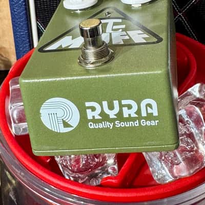 Ryra The Tri-Pi Muff Fuzz/Distortion Effect Pedal ( Made in USA) New Old Stock image 5