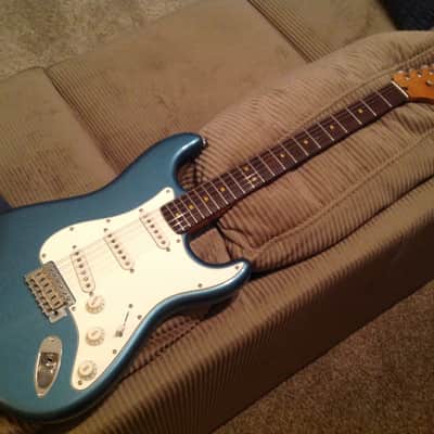 Rare Custom Clay Dot Squier Classic Vibe 60's Stratocaster image 5
