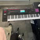 Roland FANTOM-06 61-Key Workstation Keyboard