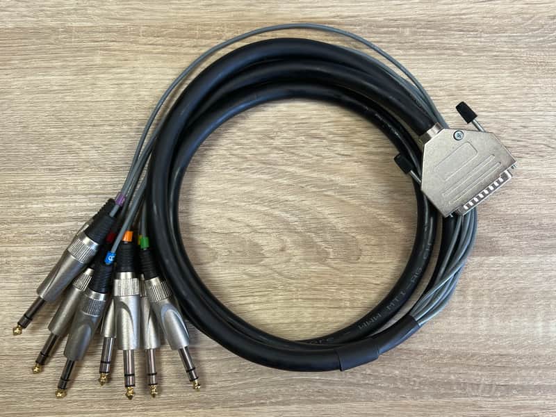 MTI Dsub 25 studio cable 8x jack TRS 2.1mts image 1