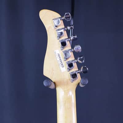 Fernandes S-Type Electric Guitar 1980s - Green image 4