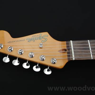 Squier Classic Vibe '60s Stratocaster with Laurel Fretboard 2019 - Present - Lake Placid Blue image 12