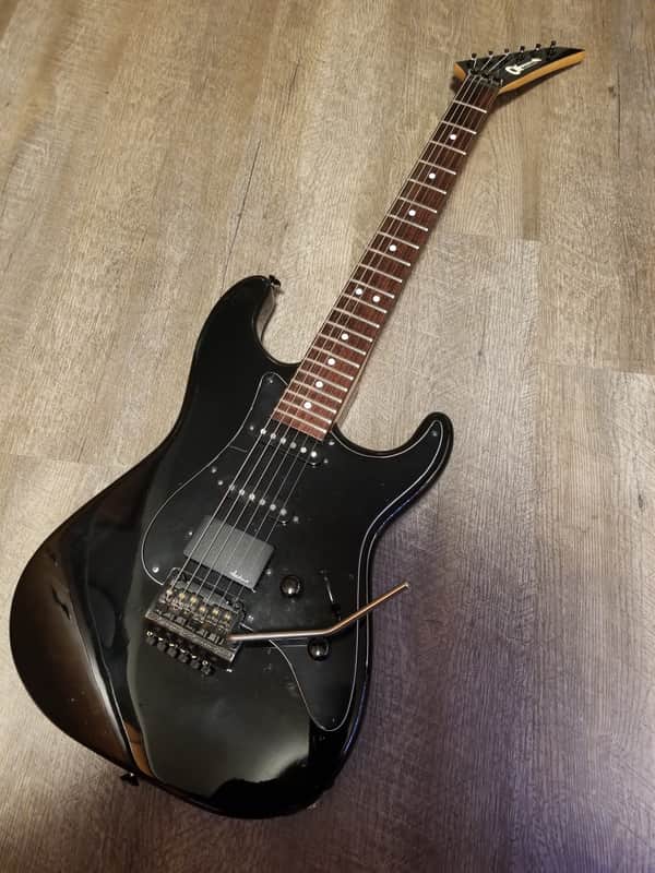 1986 Charvel Model 3 HSS with Rosewood Fretboard 1986 - 1989 - Black