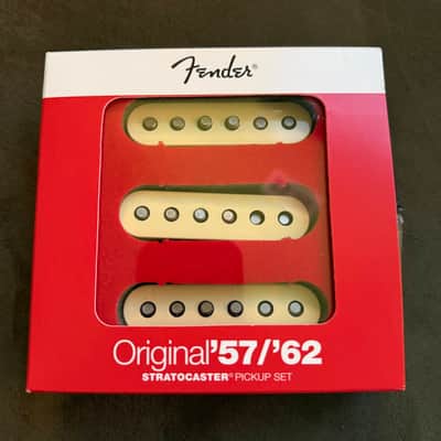 Fender 099-2117-000 Pure Vintage Original '57 / '62 Stratocaster