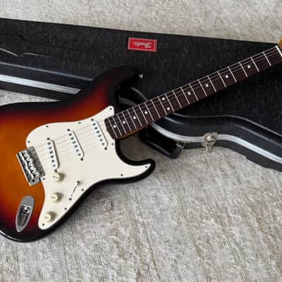 Immagine 1989/99 Fender Stratocaster ST62-90 sunburst US Pickups - 1
