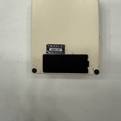 Tech 21 NYC Roto Choir Rotary Leslie Speaker RotoChoir Guitar Effect Pedal image 6