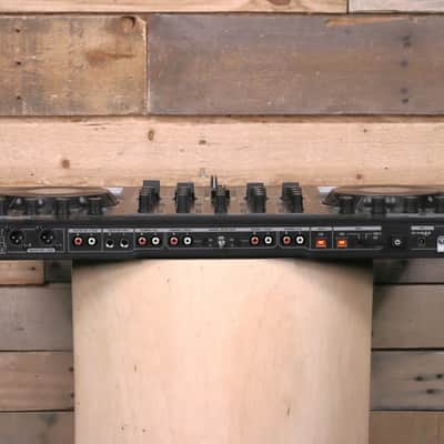 Reloop Mixon-8-Pro 4-Channel DJ Controller "Good Condition" image 4