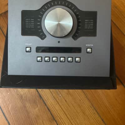 Universal Audio Apollo Twin X DUO Thunderbolt 3 Audio Interface 2019 - Present - Gray image 2