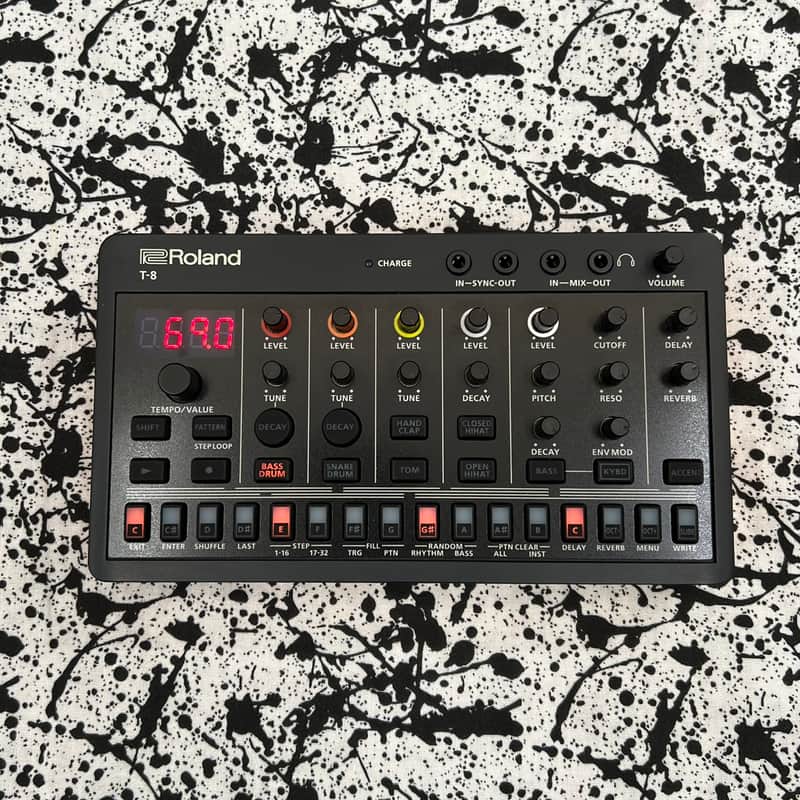 Roland T-8 AIRA Compact Beat Machine imagen 1