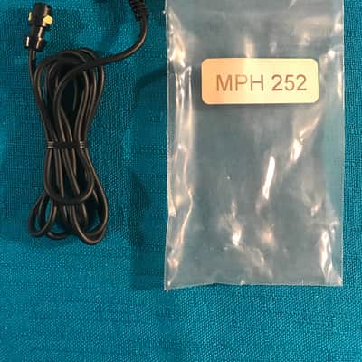 Unbranded Lot of 3 Lavalier Microphones Black image 4