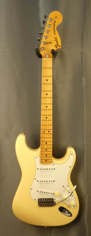 VIDEO- FENDER Stratocaster ST'72-US 2004 - VWhite - Japan Import image 1
