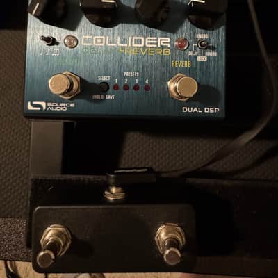 Source Audio Collider Delay + Reverb + footswitch and trs cable image 1