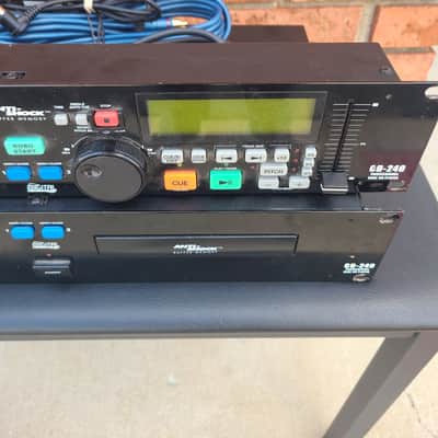 Gemini CD-240 Rack Unit Player and Controller image 3