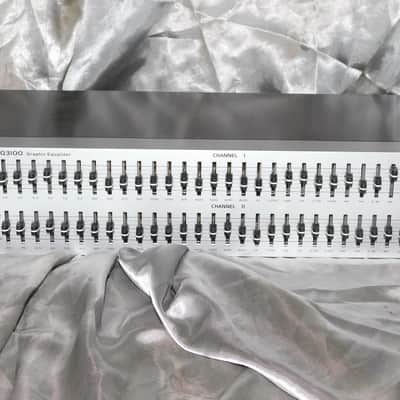 Phonic GEQ3100 graphic equalizer image 1