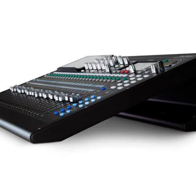 Allen & Heath QU-24 Digital Mixer - Brand new image 3