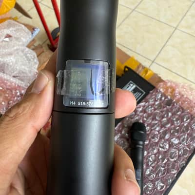 Shure UR2 Wireless Handheld Microphones with KSM9 Capsules – H4 Band, worldwide shipping image 6