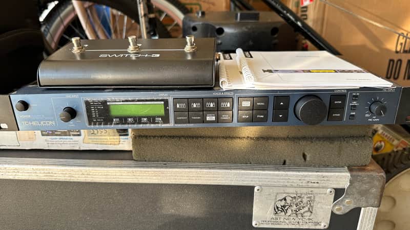 TC Helicon VoiceWorks Vocal Harmonizer / Multi-Effect image 1