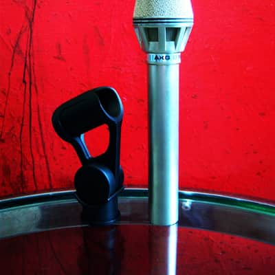Vintage 1970's AKG D190E / D190ES dynamic cardioid microphone w mic clip 200 OHMS Low Z D1000E D330BT image 10