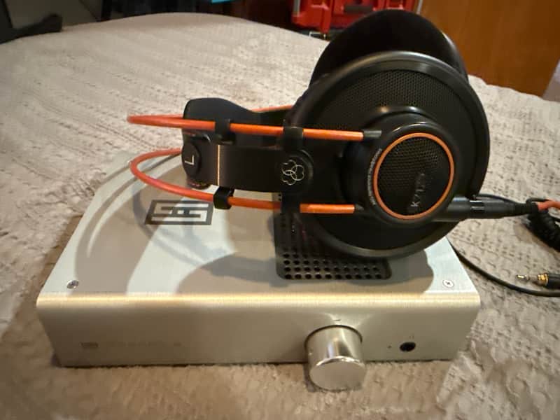 AKG K712 Pro and Shiit Asgard 2 amplifier