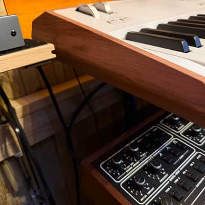 Arturia AstroLab 61-Key Stage Keyboard 2024 - Present - White image 5