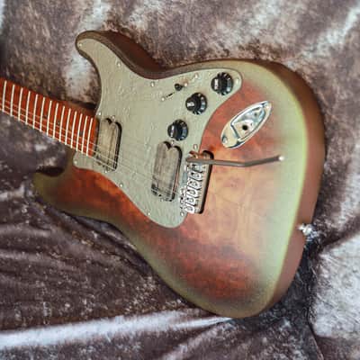 GB Liuteria Traditional Strato Vegatrem - Camphor burl image 7