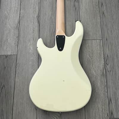 G&L SB-2 USA Bass Guitar 2003 - Olympic White with Matching Headstock image 8