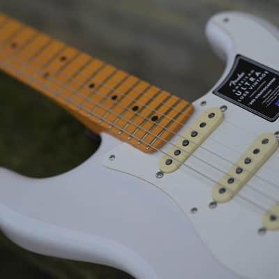 Fender American Ultra Luxe Vintage '50s Stratocaster, Maple Fingerboard - White Blonde image 9