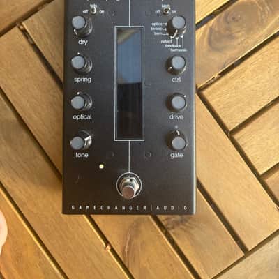 Gamechanger Audio Light Pedal Optical Spring Reverb 2020 - Black image 2