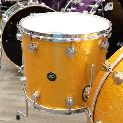 Used DW Collector's Series Drum Set 26/12/16 Gold Sparkle image 4