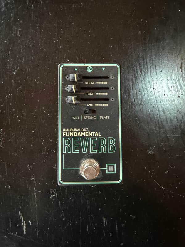 Walrus Audio Fundamental Reverb