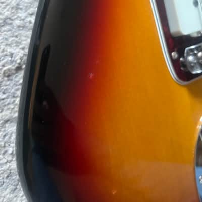 Fender MIJ Traditional II '60s Jazzmaster 2021 - Present - 3-Color Sunburst image 3