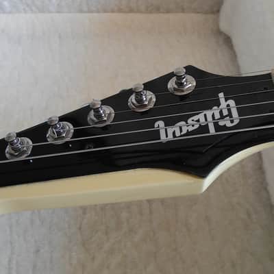 Gibson thunderbird GUITAR image 4