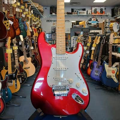 Fender American Deluxe Stratocaster Electric Guitar - Red w/ HS Case image 3