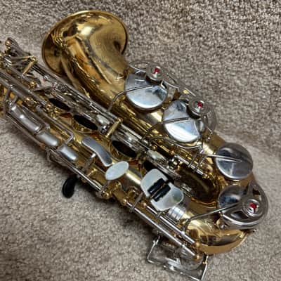 Bundy II Alto Saxophone w/ Case and Mouthpiece image 3