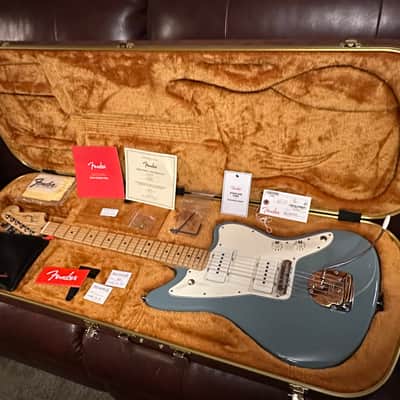 Fender American Professional Jazzmaster 2017 - Sonic Grey image 17