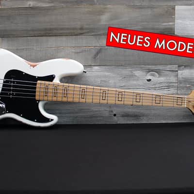 Henry's Lizard DB2-05 Dragon Aged White 2026 - White image 1
