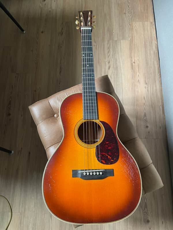 Whitehead 00-28 12 fret 2022 Shade top image 1