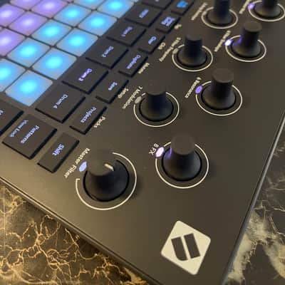 Novation Circuit Tracks Groovebox 2021 - Present - Black image 3