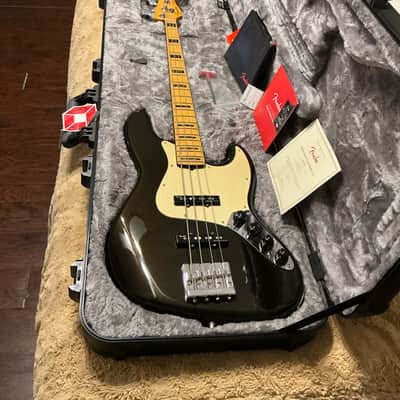 Fender American Ultra Jazz Bass with Maple Fretboard 2019 - Present Texas Tea