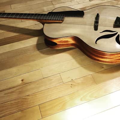 Brier Road Archtop 2023 - Natural image 2