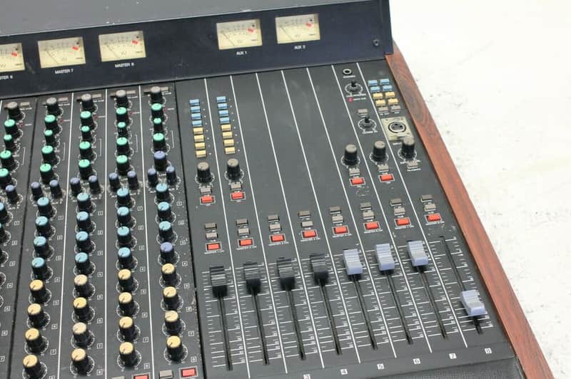 Yamaha 2408M 24 channel monitor mixing console | Reverb