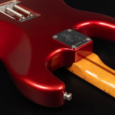 2005 Fender Artist Series Eric Johnson Signature Stratocaster with Maple Fretboard - Candy Apple Red | USA First Production Year Collector's Condition Quartersawn Maple Neck 3.38kg | OHSC image 15