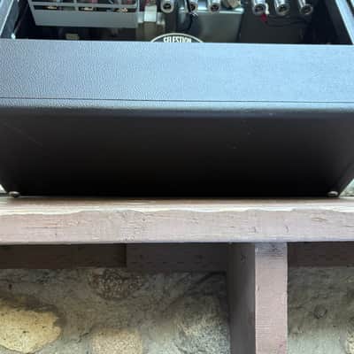 Fender '68 Custom Deluxe Reverb 2-Channel 22-Watt 1x12" Guitar Combo 2013 - Present - Black Tube Amp Clean Low Hours image 12