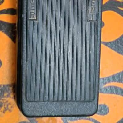 🎸 Dunlop Cry Baby GCB95 Wah Pedal – Because Subtlety Is Overrated image 3